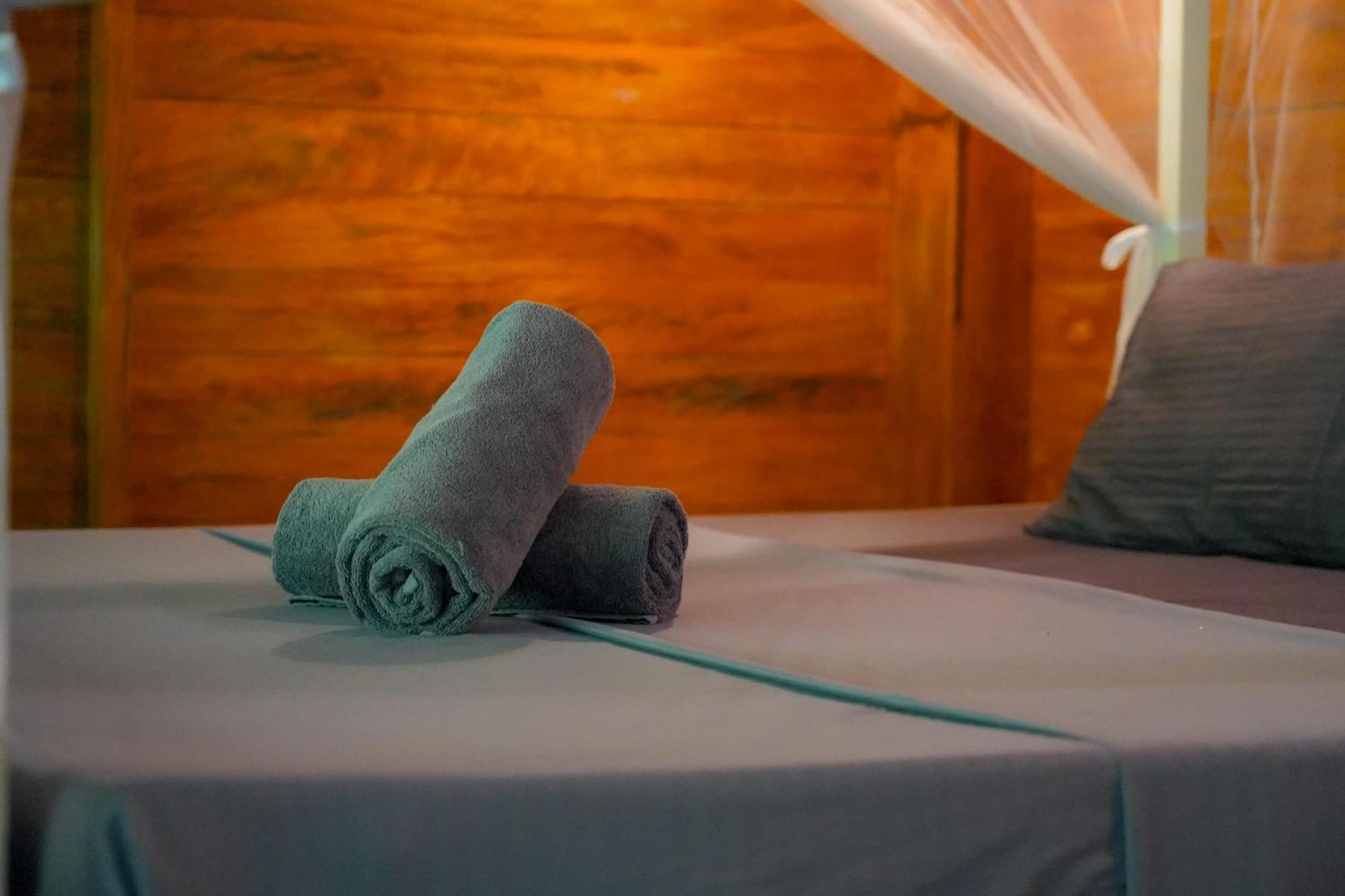 Into The Blue - Yoga Included & Walk To 3 Beaches Tangalle Luaran gambar